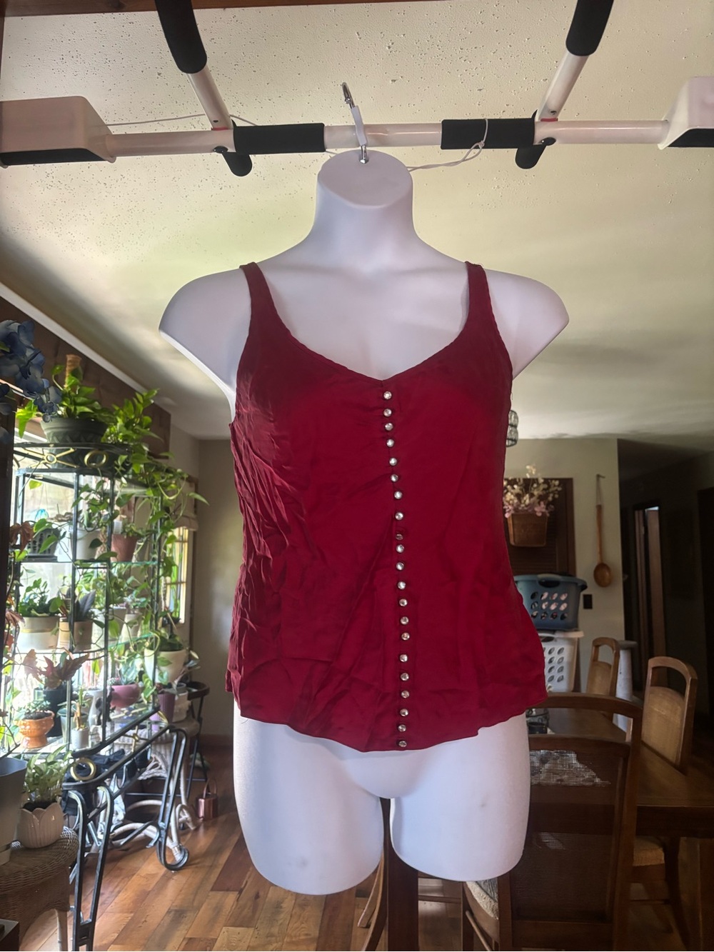 Josephine Chaus Women’s Red V-Neck 100% Silk Button-Front Cami Tank Size 8
